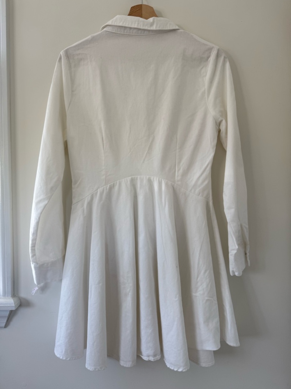 NWOT Missguided White Button-Front Long Sleeve Skater Shirt Dress - Picture 4 of 13